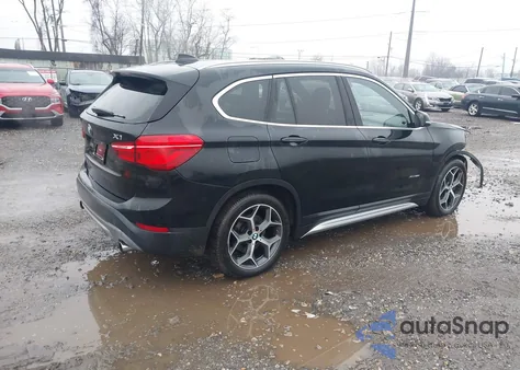 2017 BMW X1 xDrive28I z USA, uszkodzony, nr VIN WBXHT3C33H5F80950